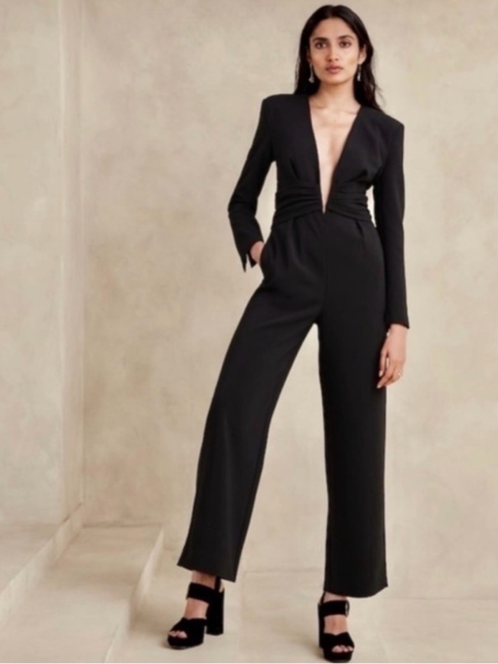 NWT Banana Republic Black Deep V-Neck Long Sleeve Jumpsuit. Size 8.